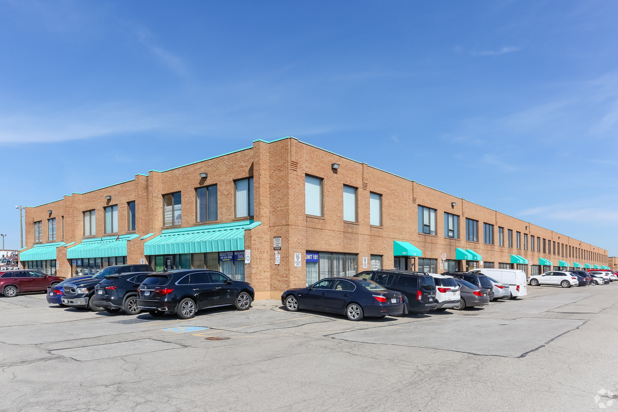 6741 Columbus Rd, Mississauga, ON for Rent