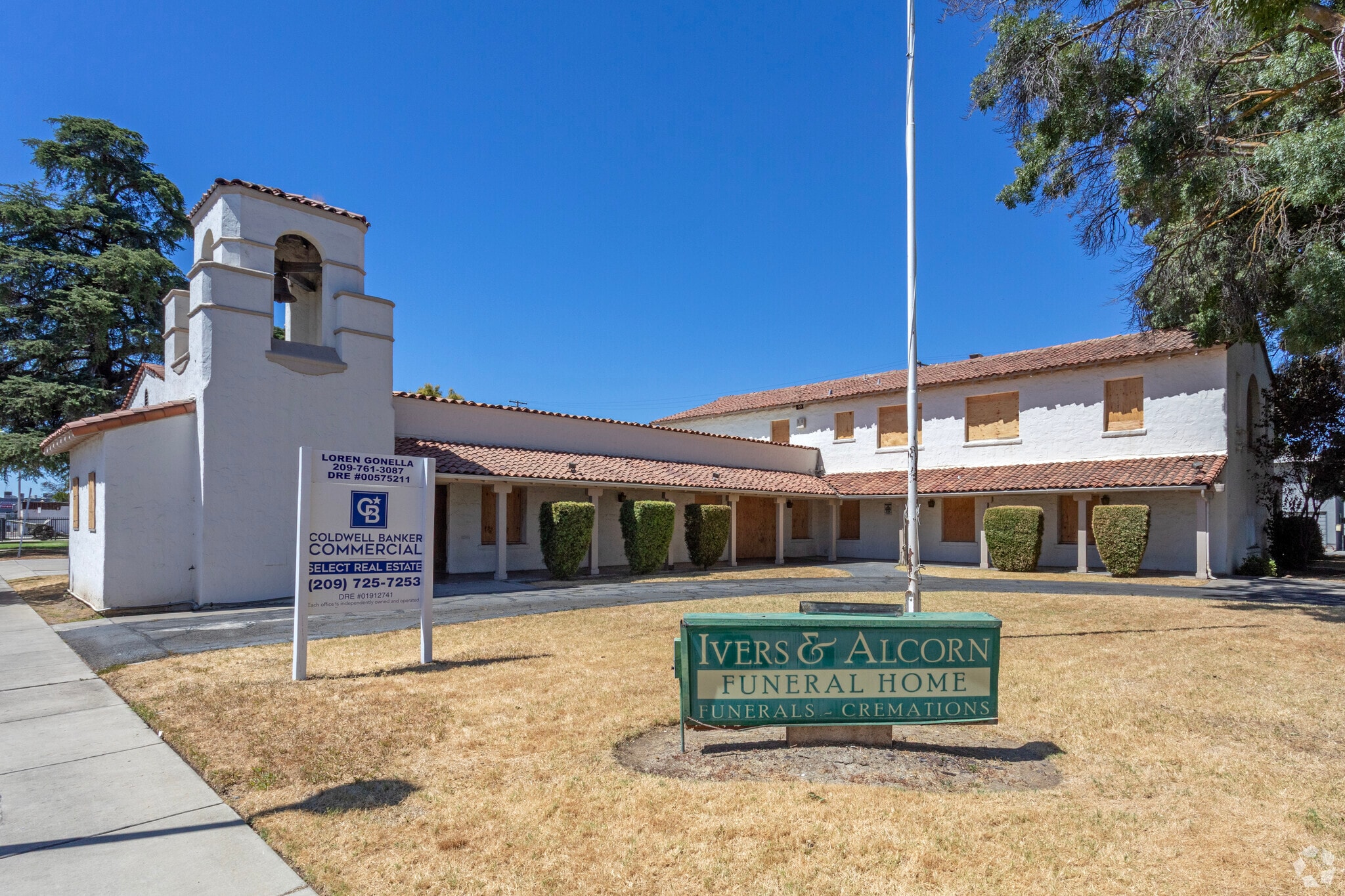 901 W Main St, Merced, CA for Sale