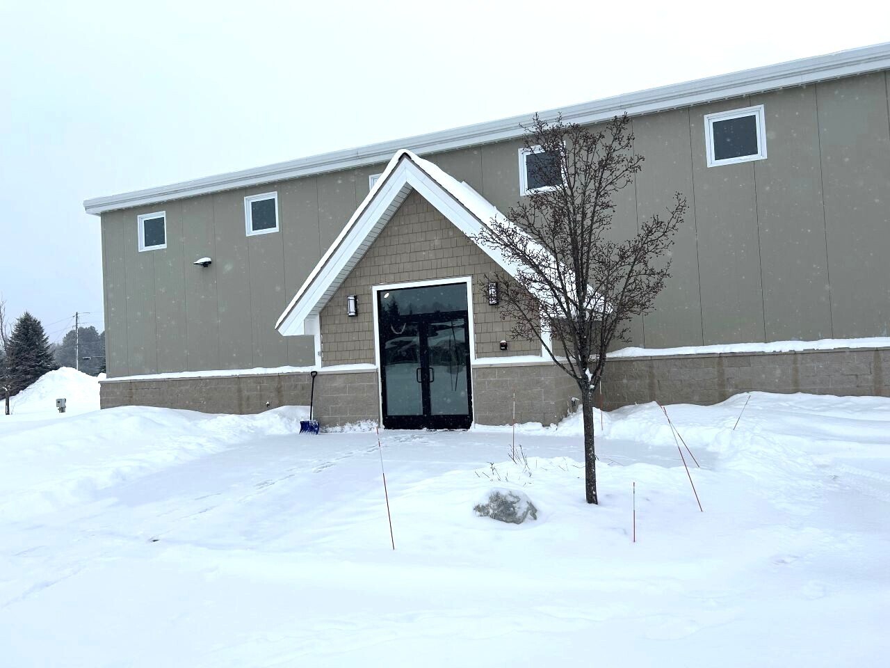 4975 E Traverse Hwy, Traverse City, MI for Rent