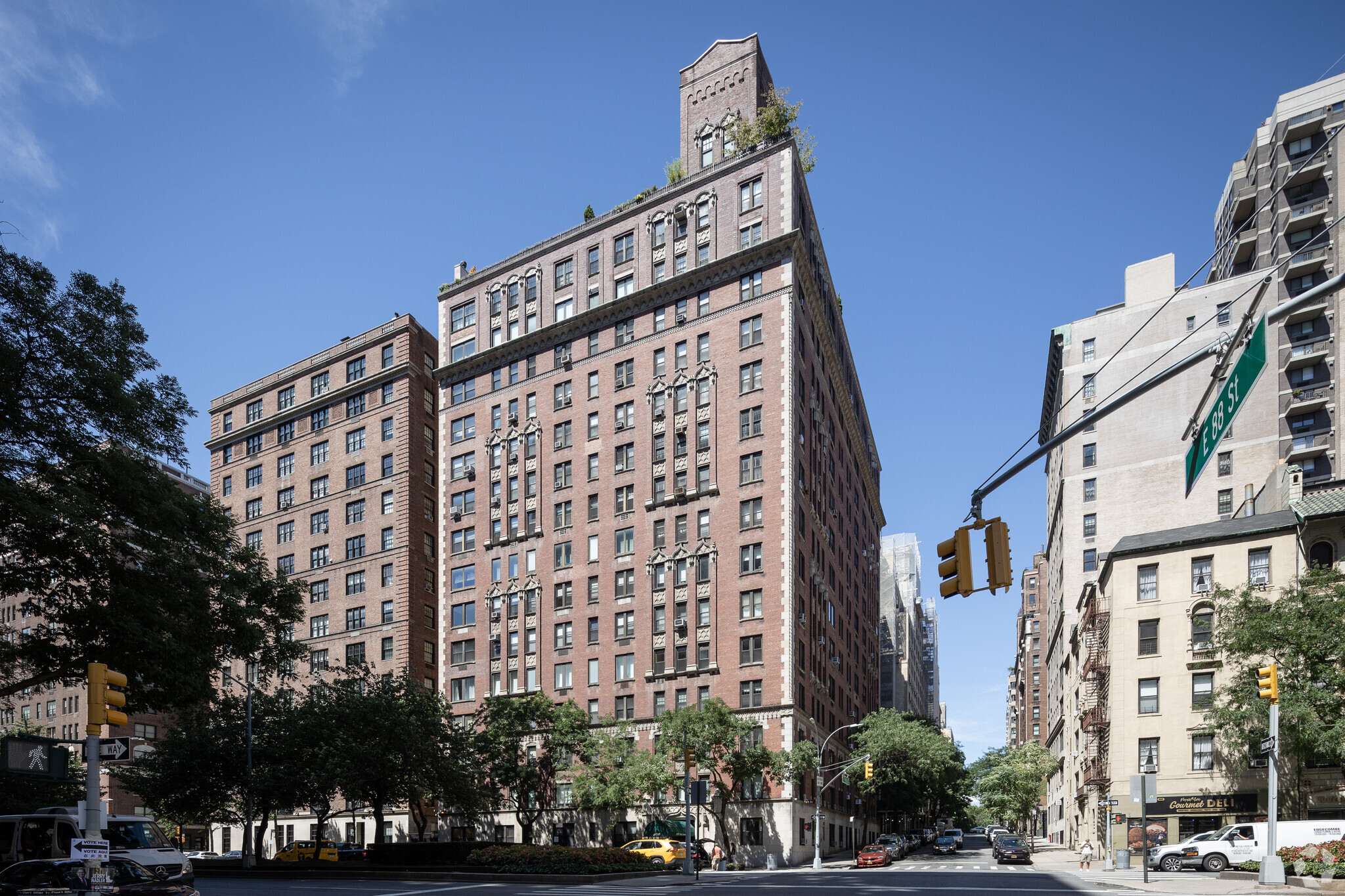 1070 Park Ave, New York, NY for Sale