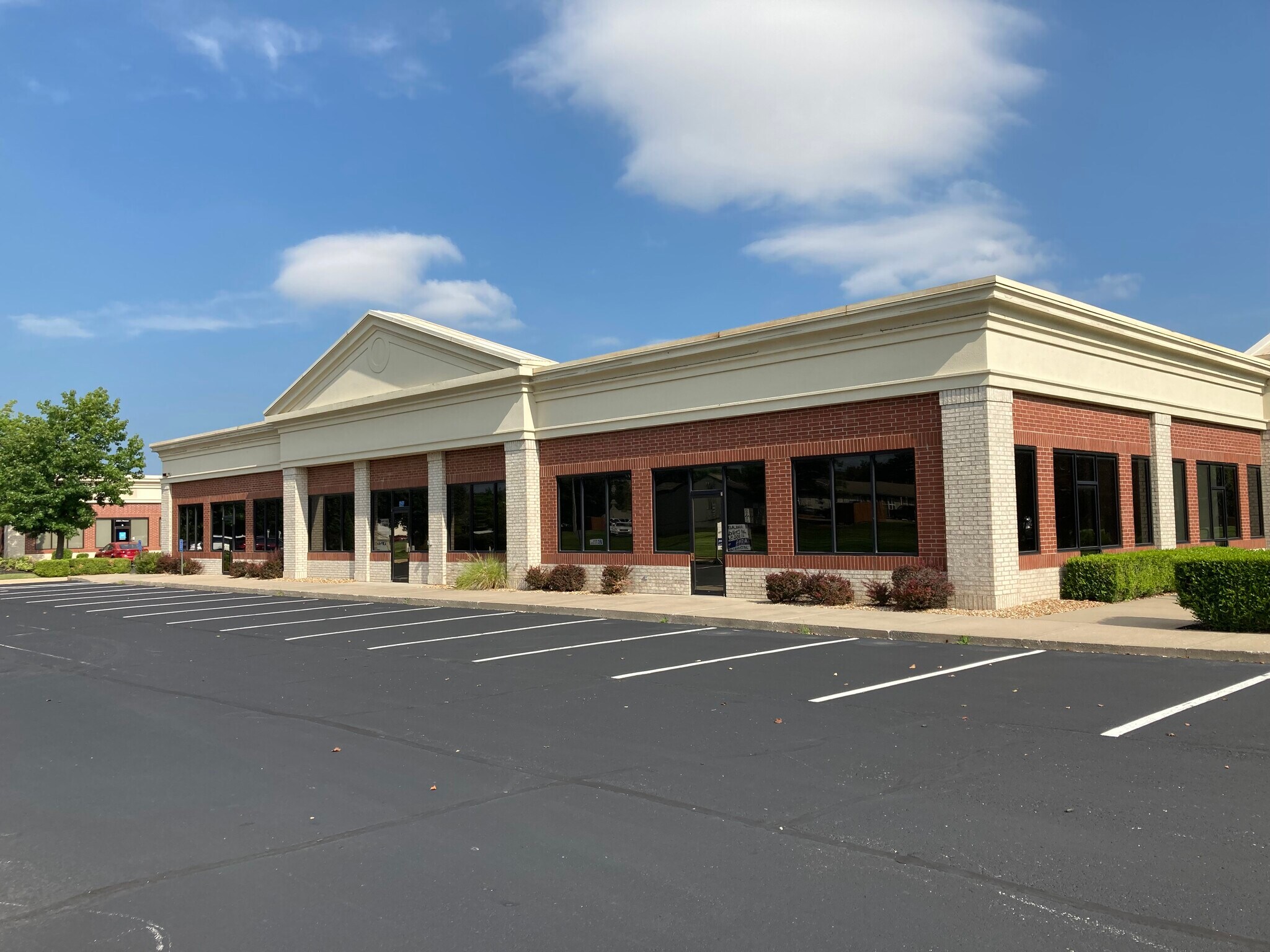 2143 E Primrose St, Springfield, MO for Rent
