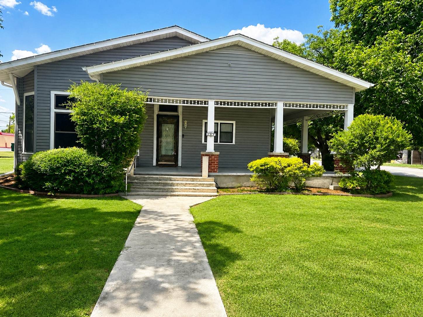 107 E 2nd St, Lampasas, TX for Rent