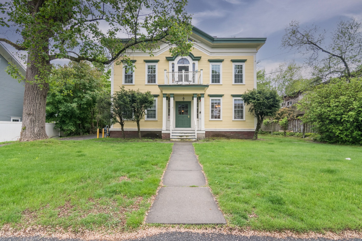 81 Bridge St, Northampton, MA for Sale