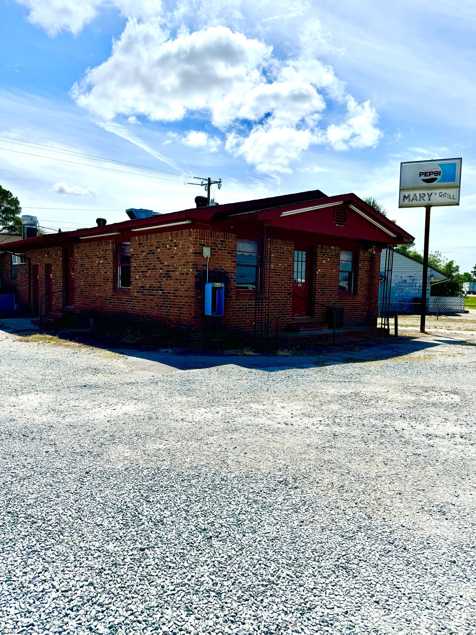 352 Martin Luther King Jr Blvd, Clinton, NC for Sale