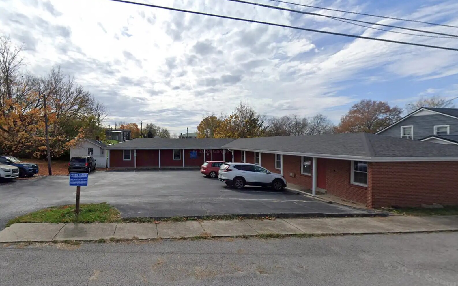 137 W College St, New Castle, KY for Sale