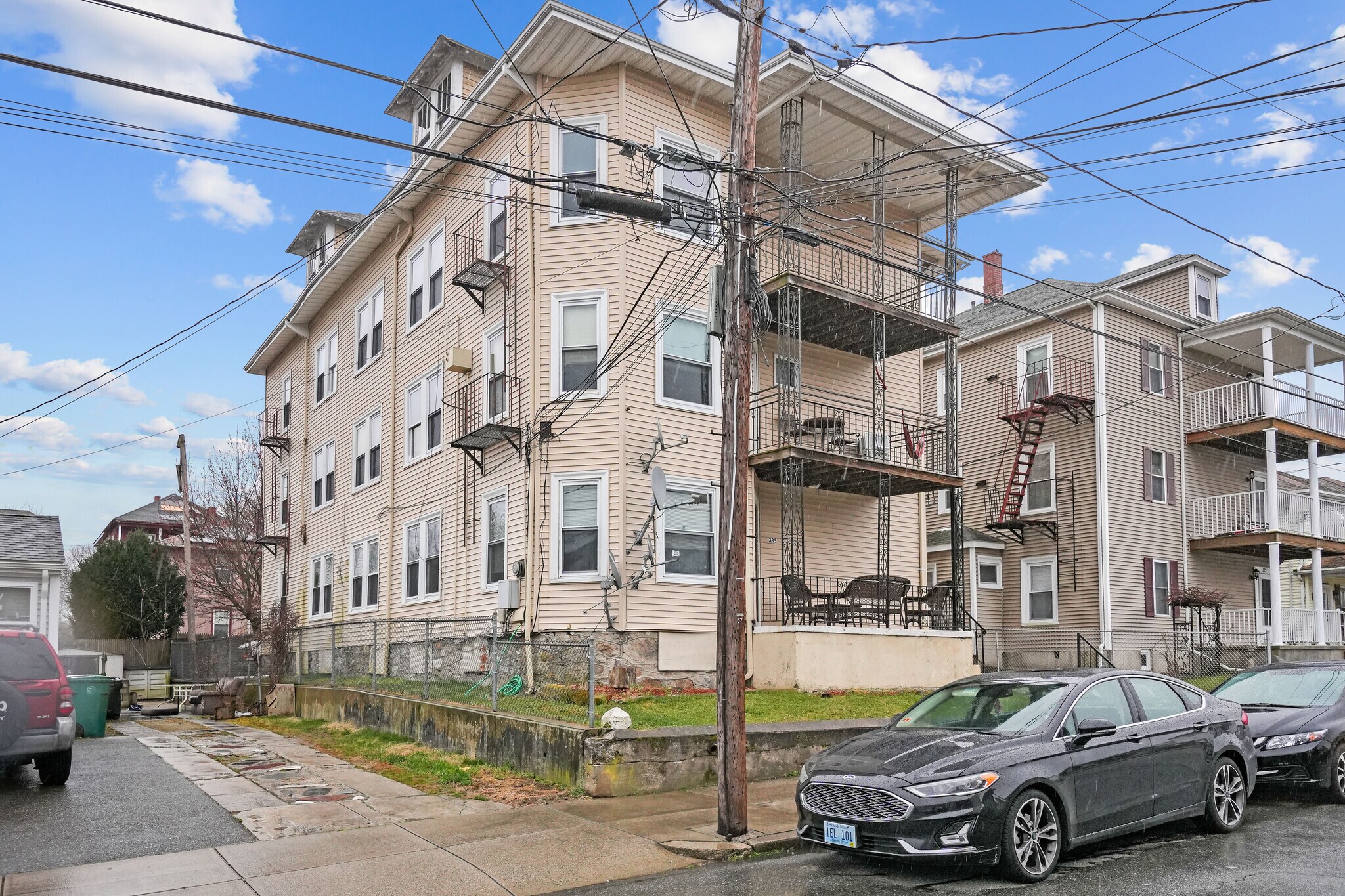 337 Dulude Ave Woonsocket, RI 02895 MultiFamily Property for Sale on