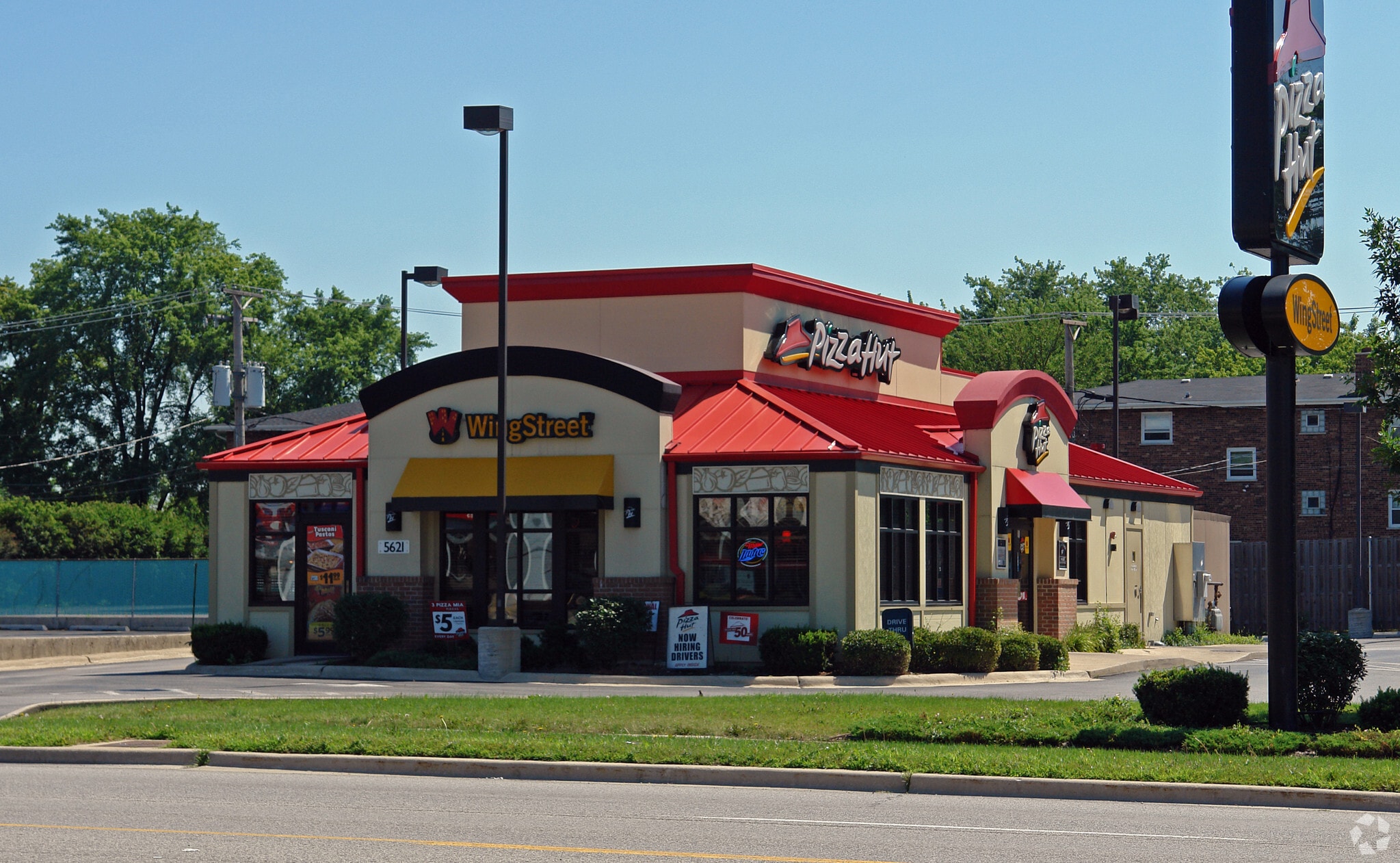 5621 S La Grange Rd, Countryside, IL for Rent