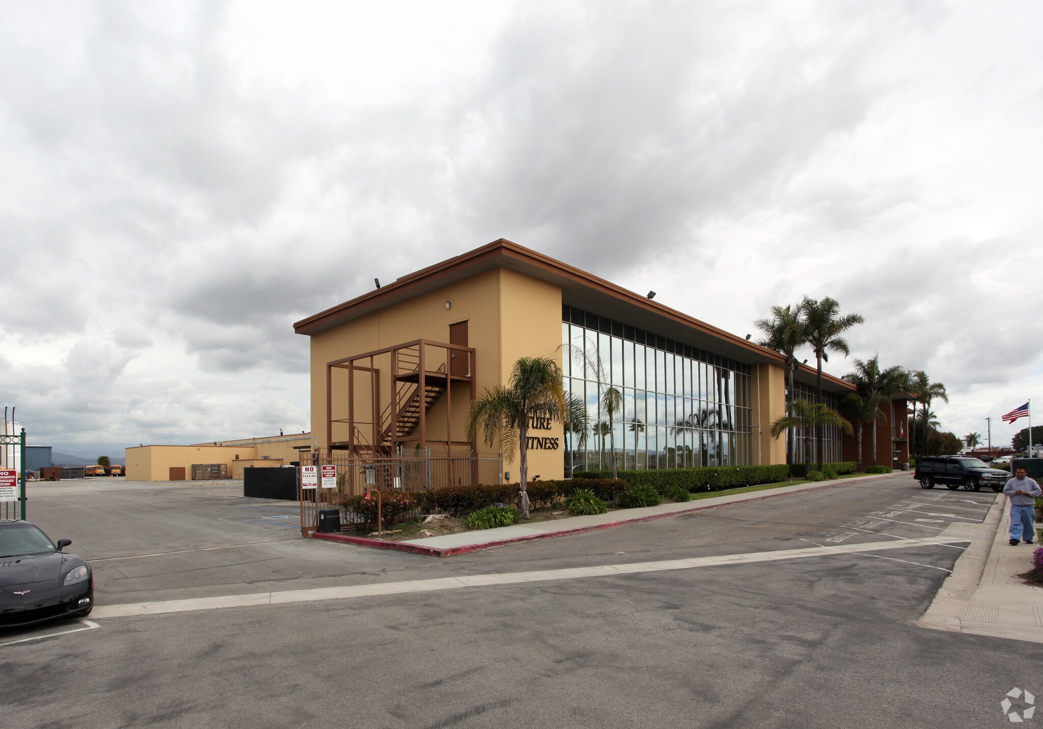 3151 W 5th St Oxnard, CA 93030 Industrial Property for Lease on