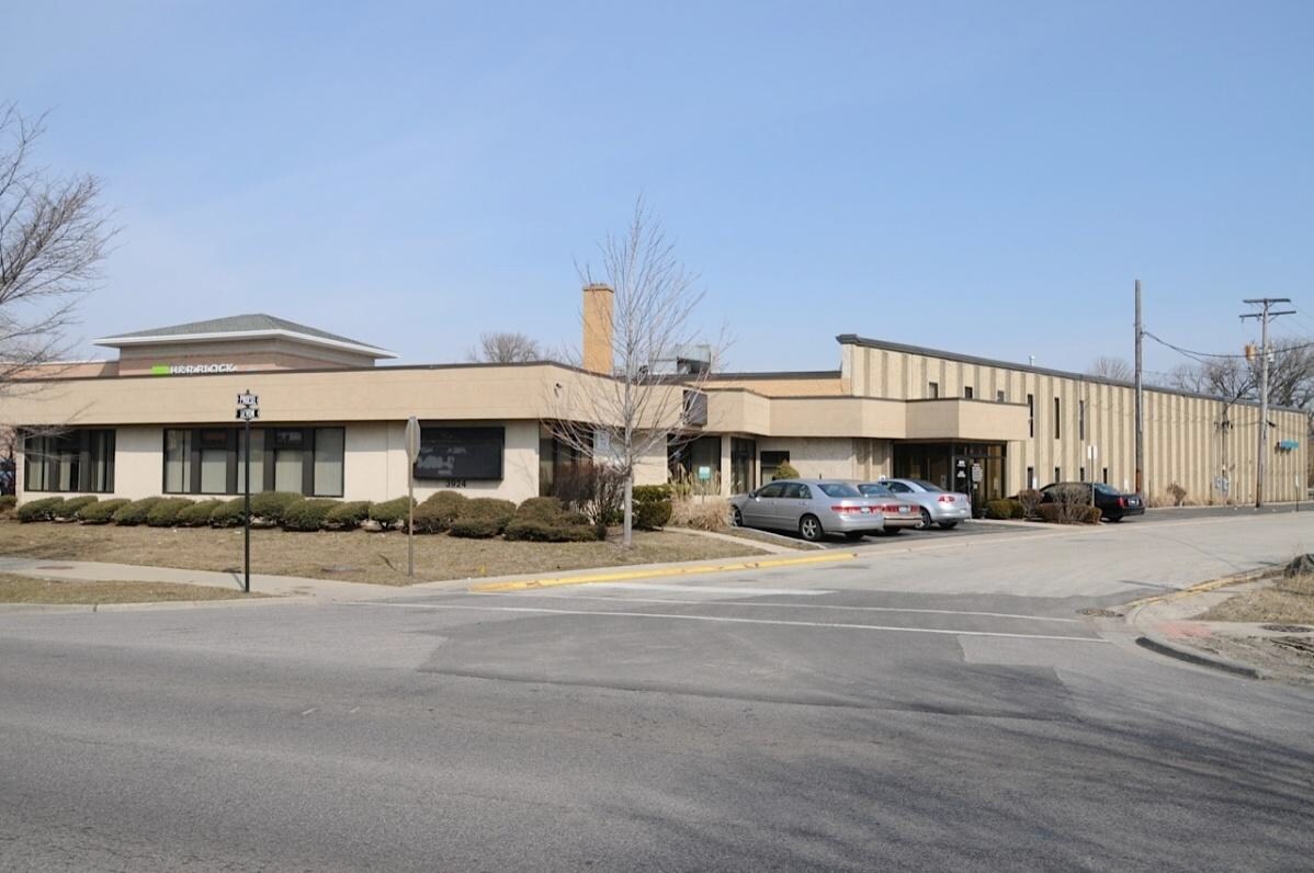 3924 W Devon Ave, Lincolnwood, IL for Rent