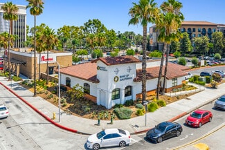 West Covina, CA Bank - 220 S Vincent Ave