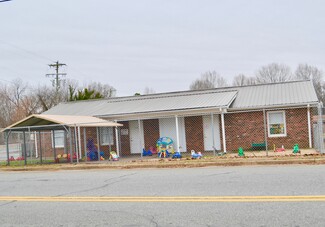 Ellenboro, NC Schools - 143 Henrietta St