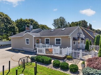 Niantic, CT Restaurant - 11 E Pattagansett Rd