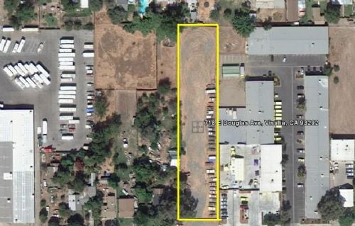 718 E Douglas Ave, Visalia, CA for Rent