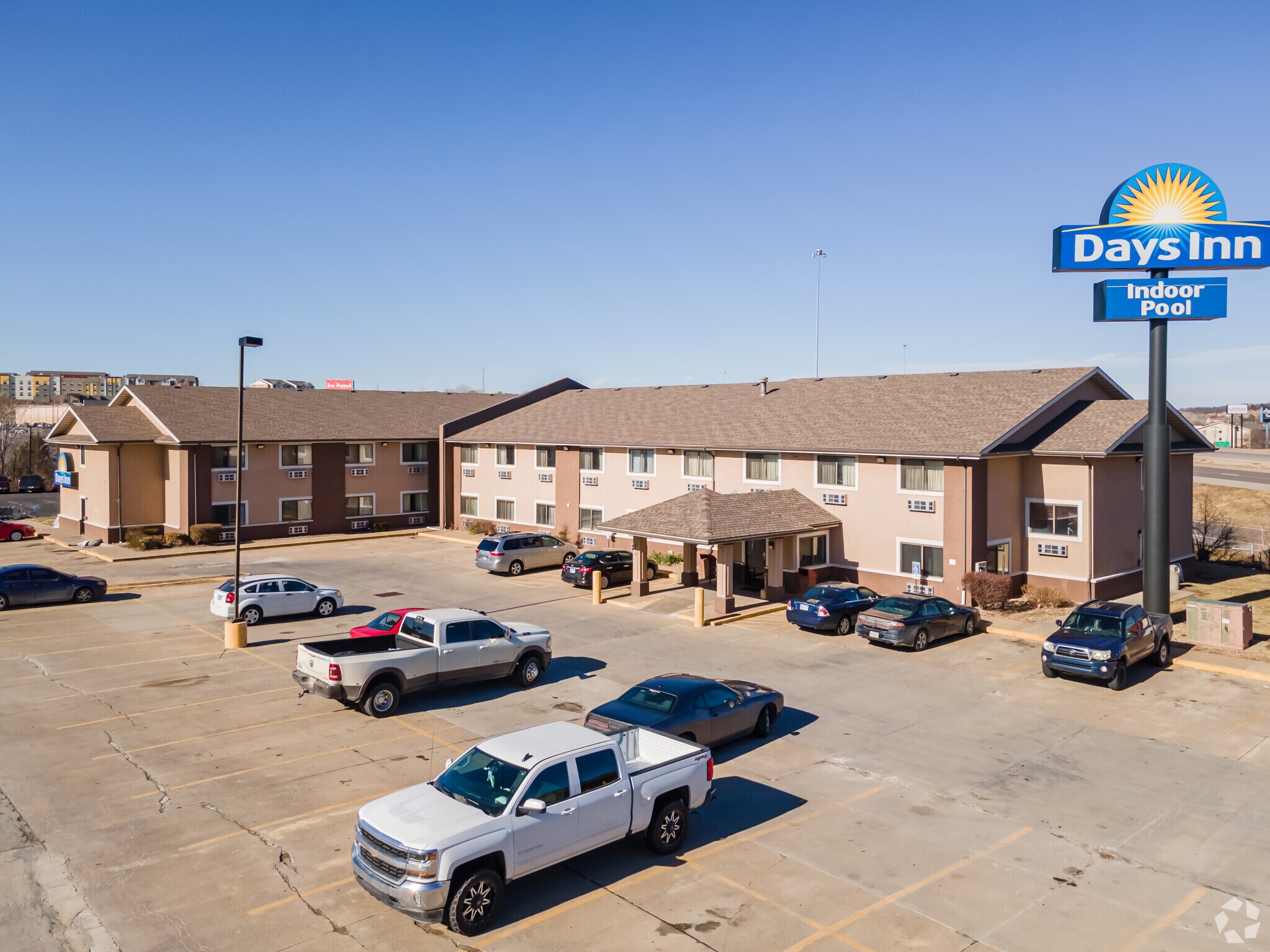 1510 SW Wanamaker Rd, Topeka, KS for Sale