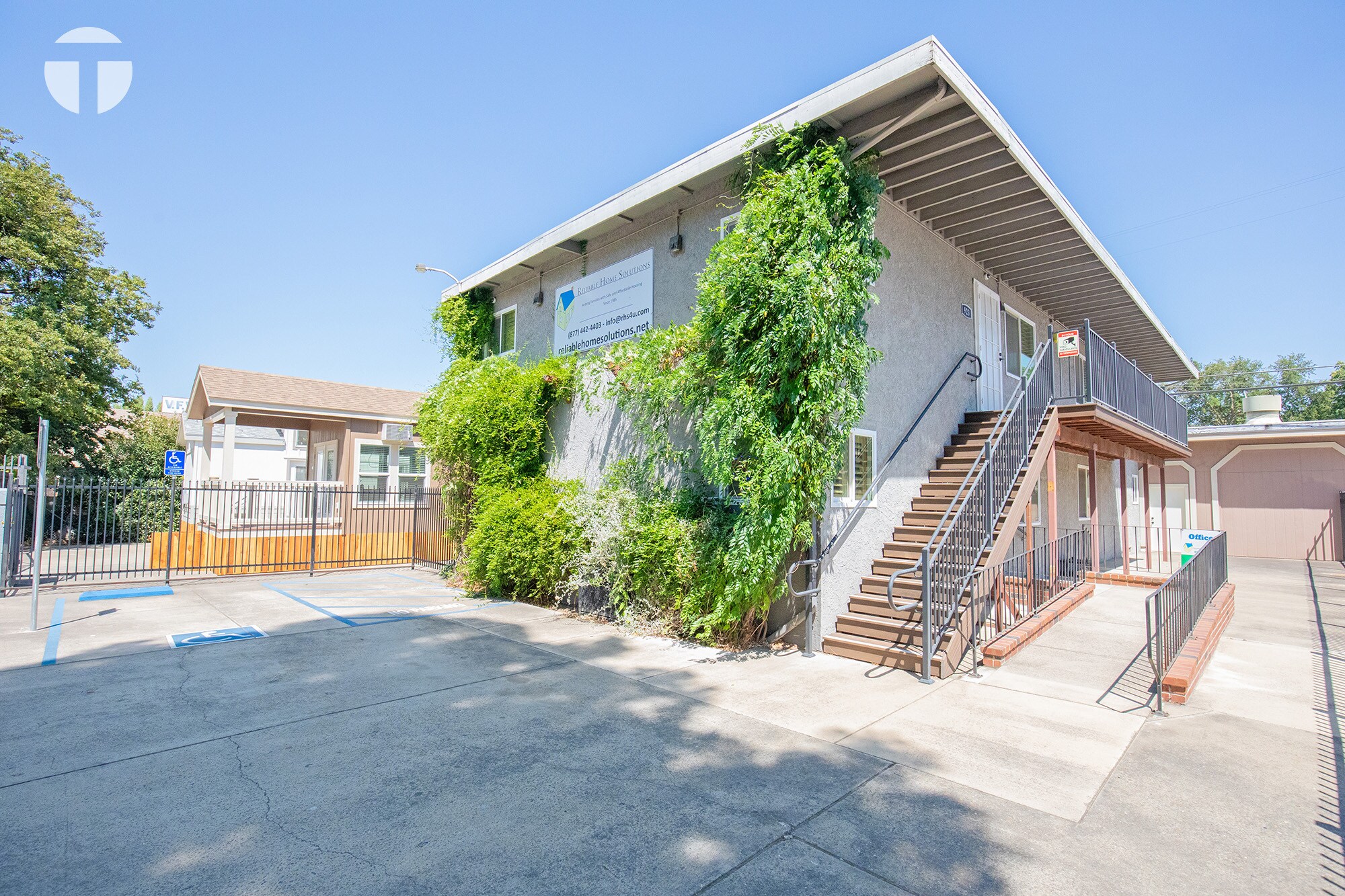 917-923 Drever St, West Sacramento, CA for Sale