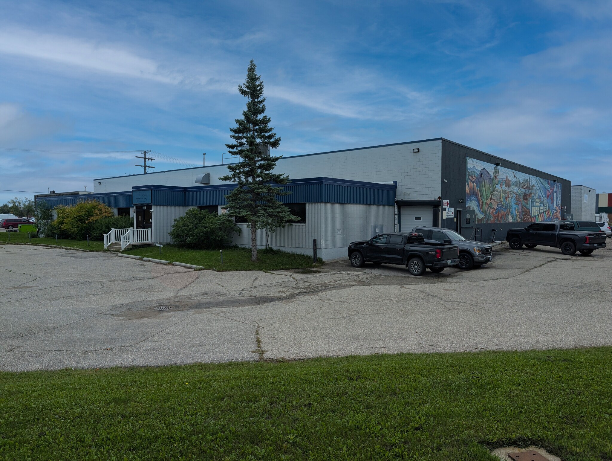154 Paramount Rd, Winnipeg, MB for Rent