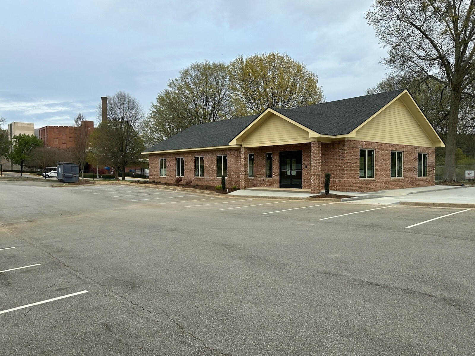1650 Jesse Jewell Pky SE, Gainesville, GA for Rent