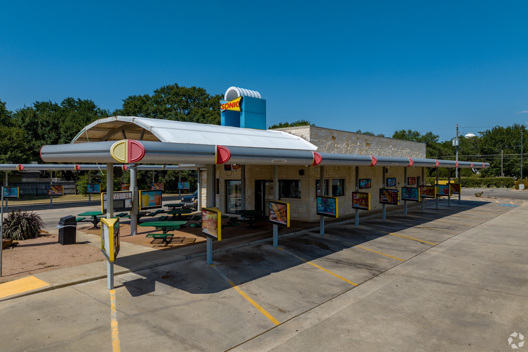 373 S Dill St, East Bernard, TX for Rent