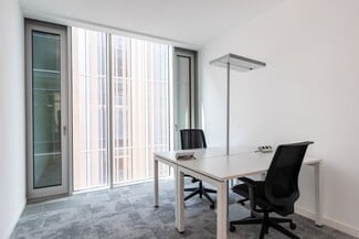 Tulsa, OK Coworking Space - 5317-5359 S Sheridan Rd