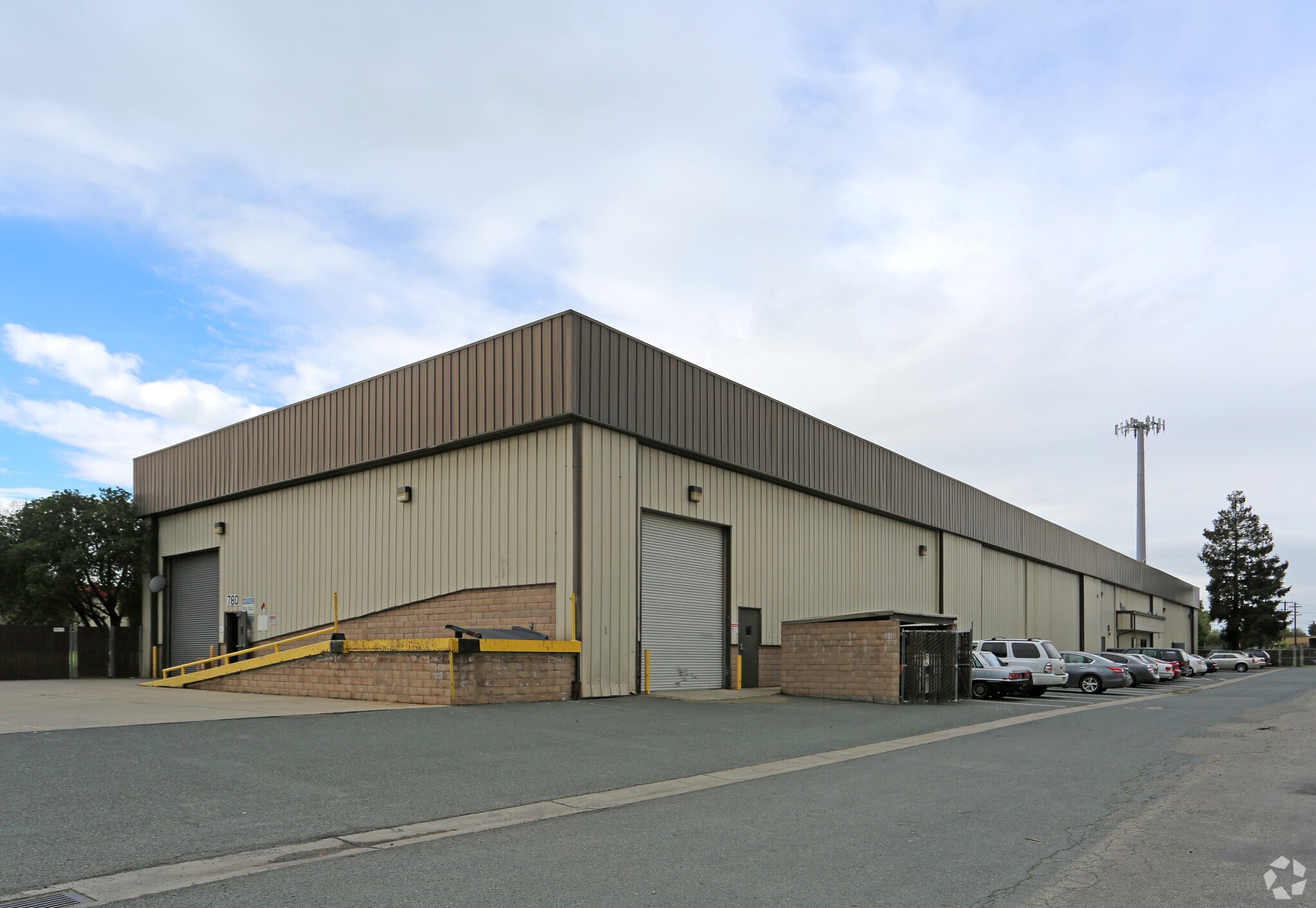 557 Clark Ave Pittsburg, CA 94565 Industrial Property for Lease on