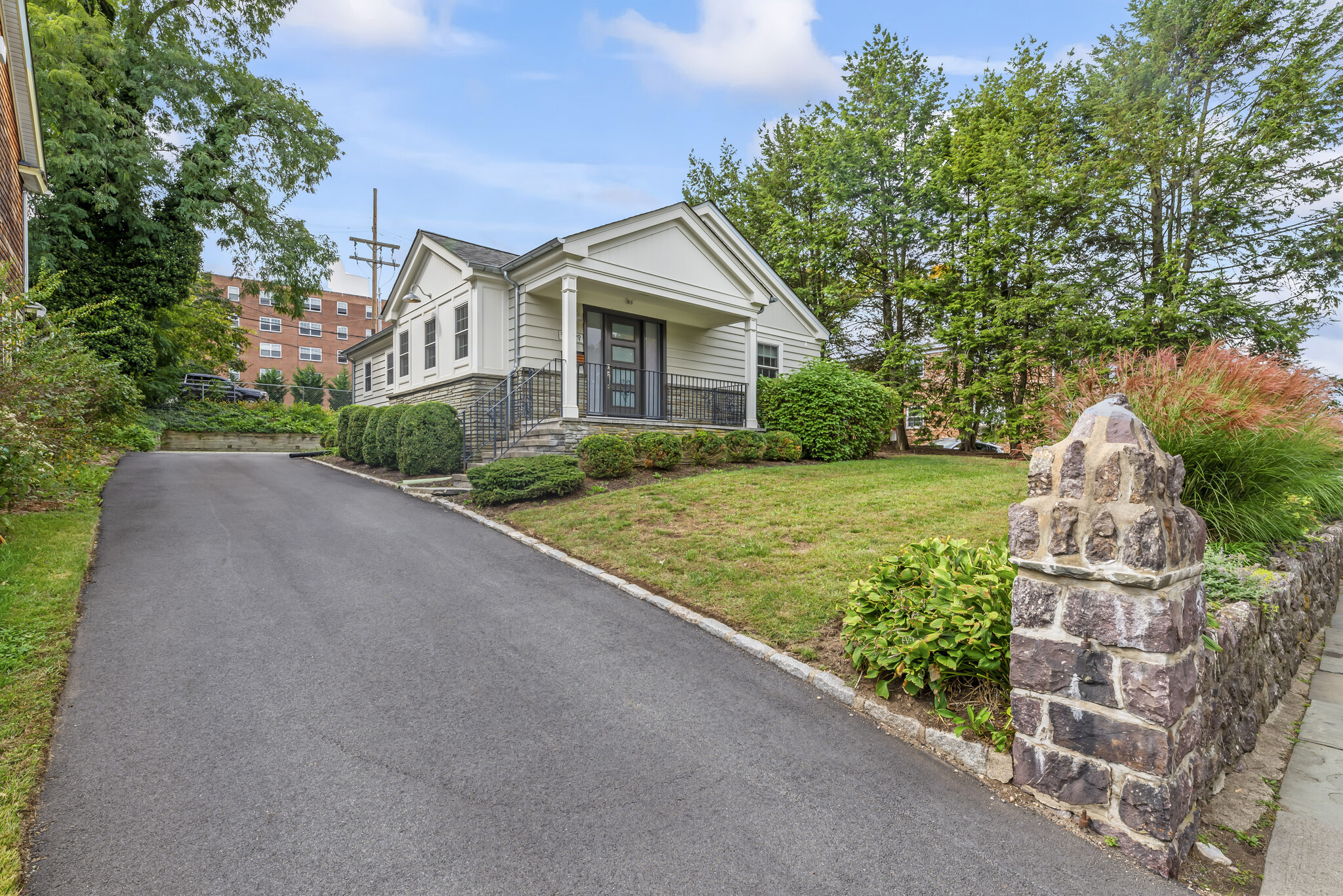 11 Hill St, Morristown, NJ for Sale