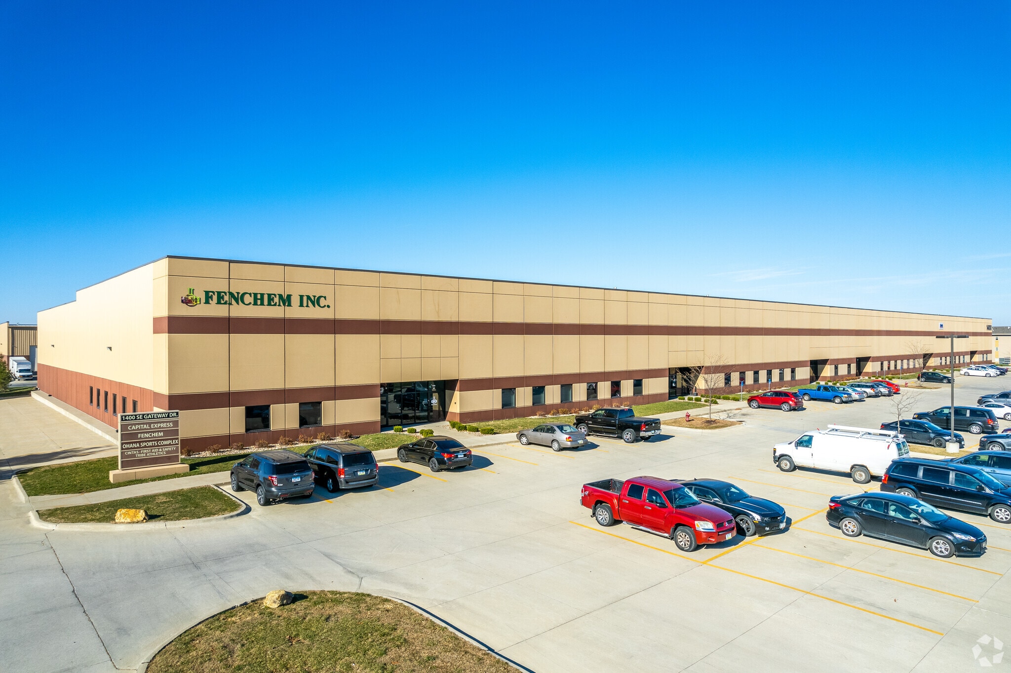 1400 SE Gateway Dr, Grimes, IA for Rent