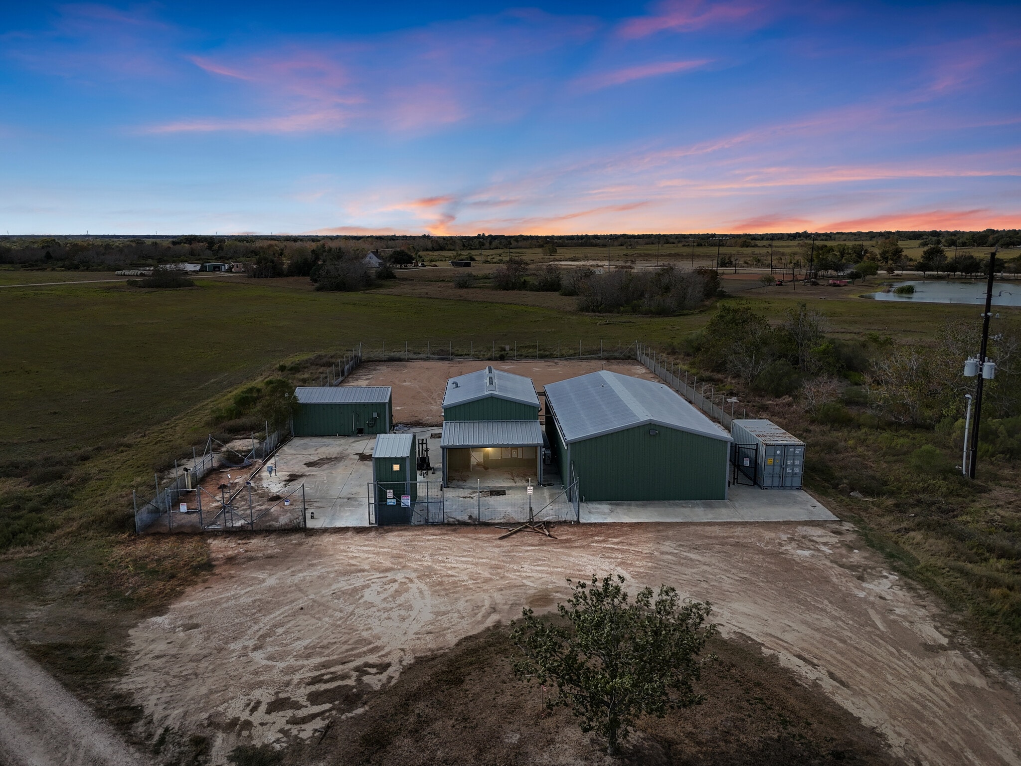 16640 Highway 36, Needville, TX for Rent