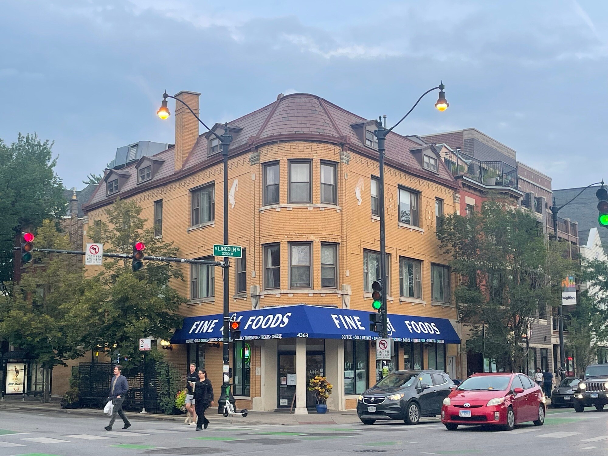 4363 N Lincoln Ave, Chicago, IL for Sale