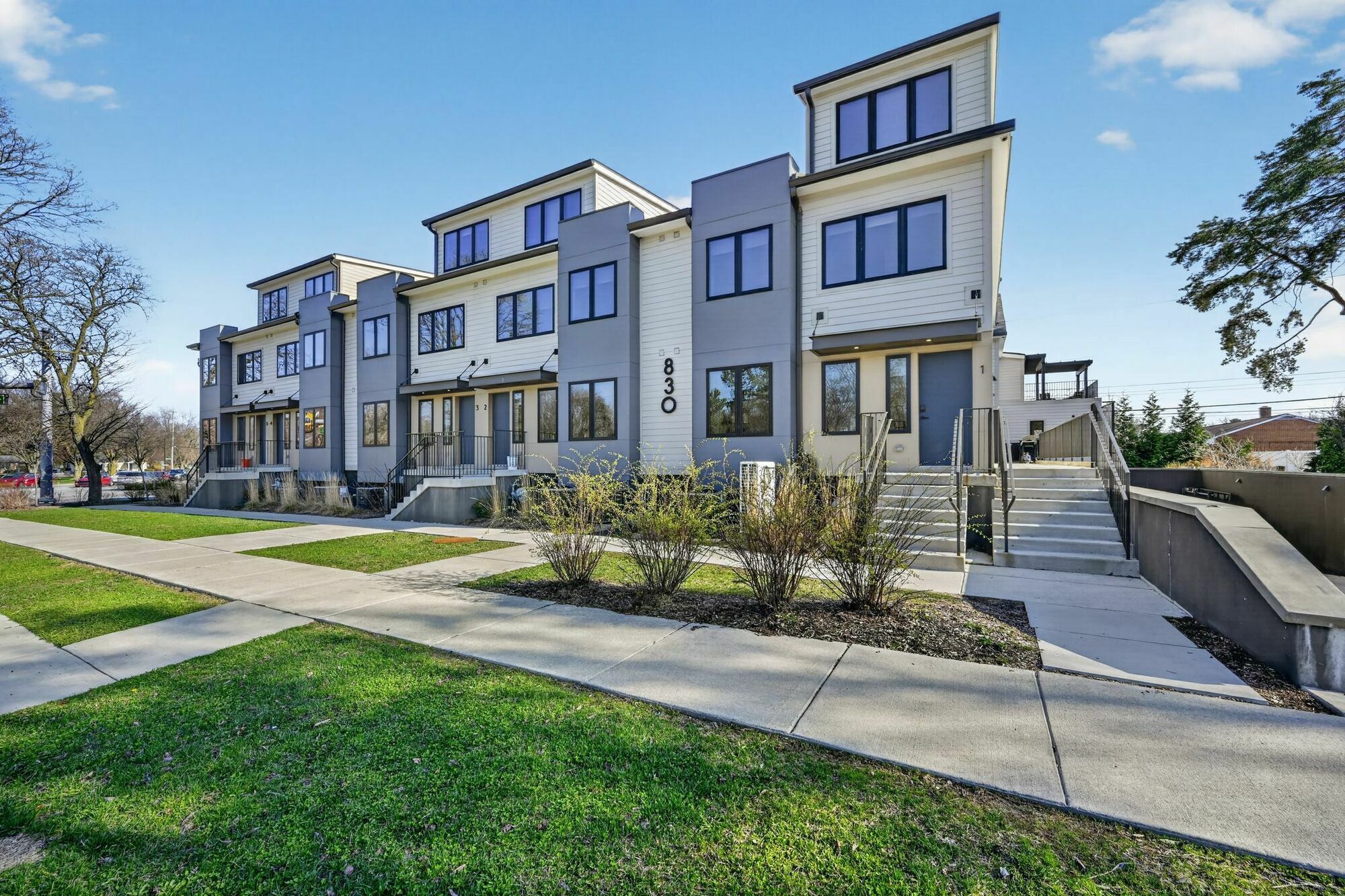 830 Henry St, Ann Arbor, MI for Sale