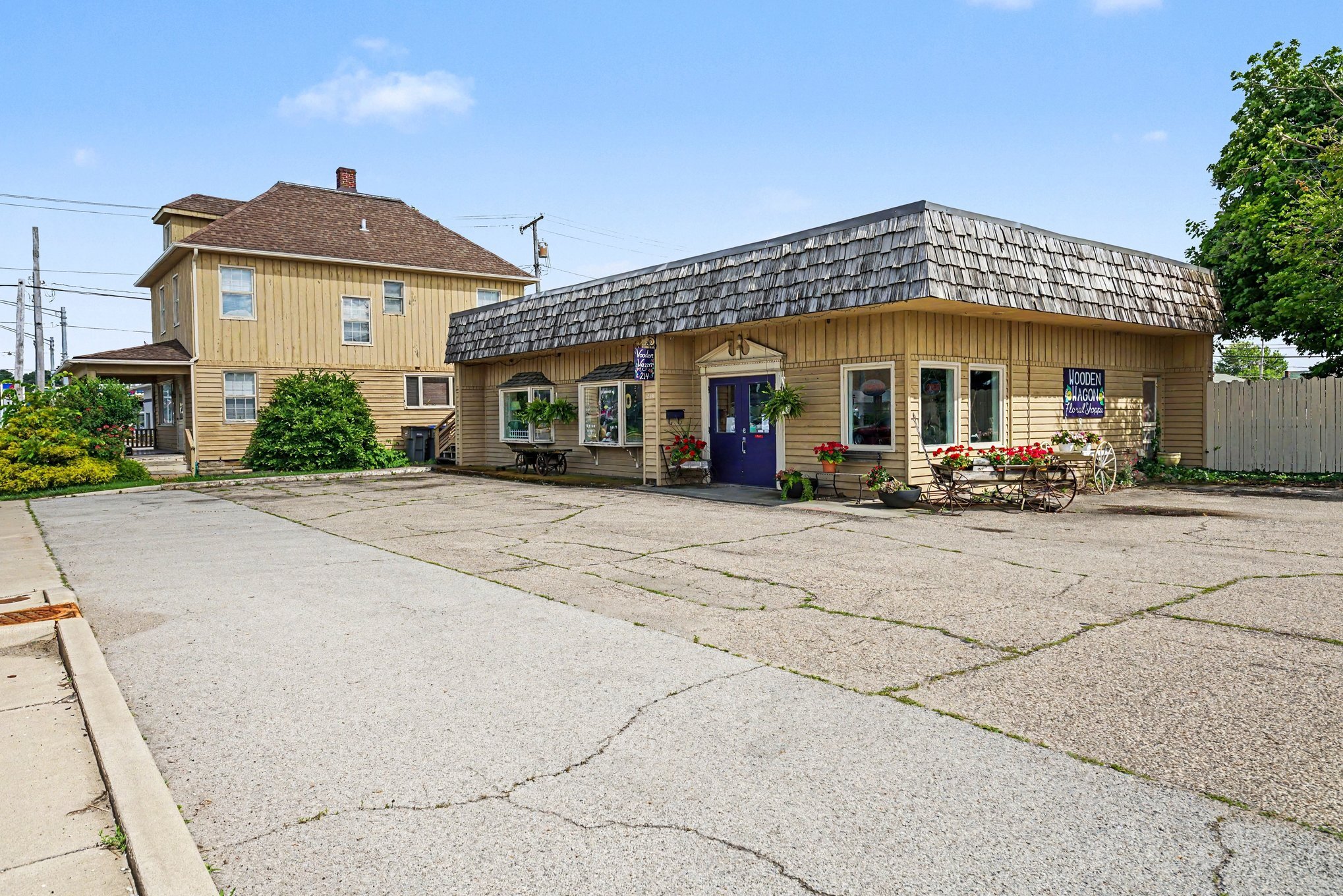 212-214 W Pike St, Goshen, IN for Sale