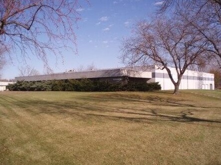 2860 Industrial Park Rd, Iowa City, IA for Sale