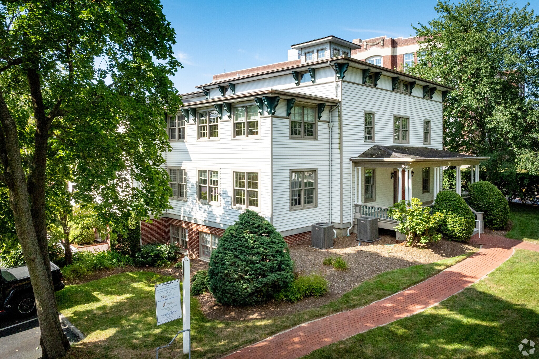 82 Main St, Huntington, NY for Rent