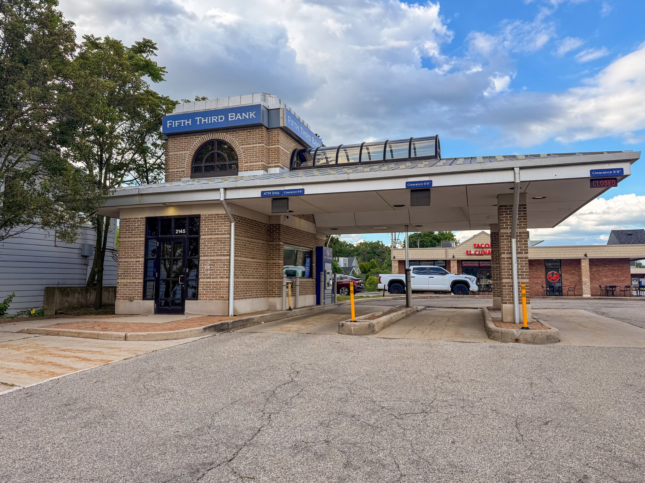 2145 Wealthy St SE, Grand Rapids, MI for Sale