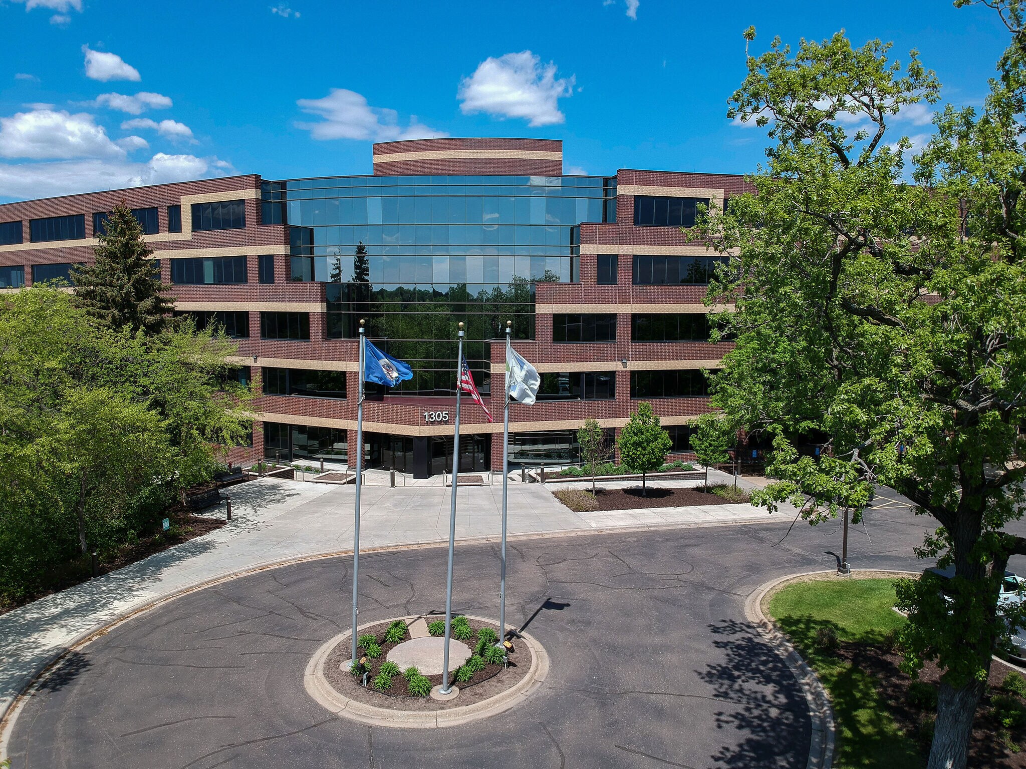 1305 Corporate Center Dr, Eagan, MN for Rent