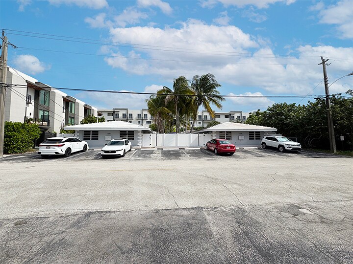1030 N Victoria Park Rd, Fort Lauderdale, FL for Sale