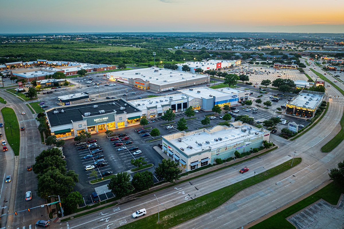 5000 S Hulen St, Fort Worth, TX for Rent