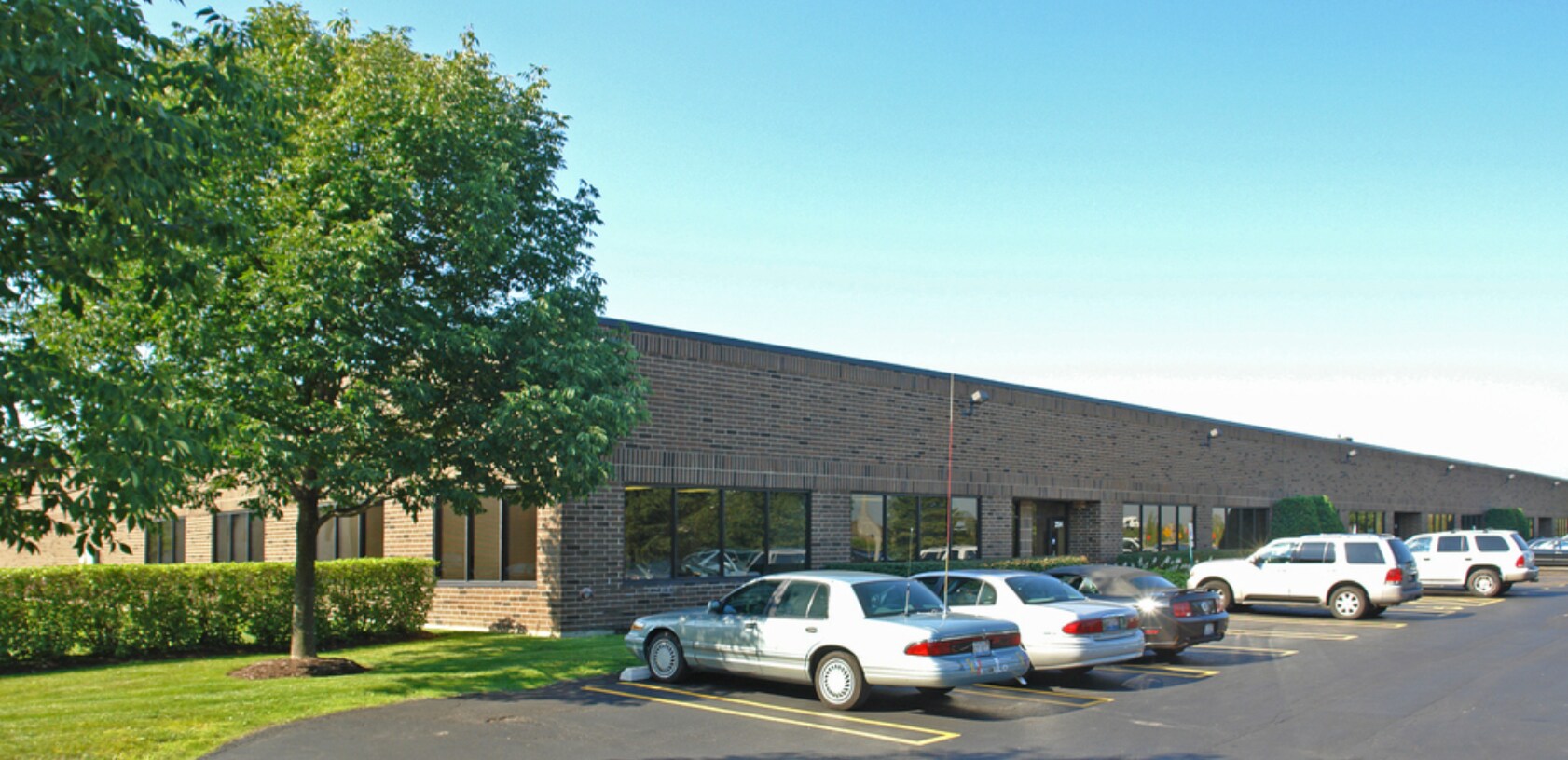 250-270 Tubeway Dr, Carol Stream, IL for Rent