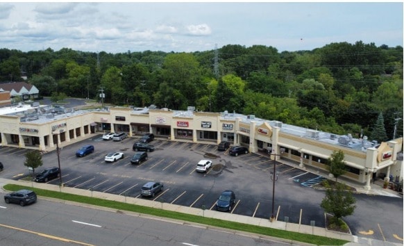 4139-4189 Orchard Lake Rd, Orchard Lake, MI for Rent
