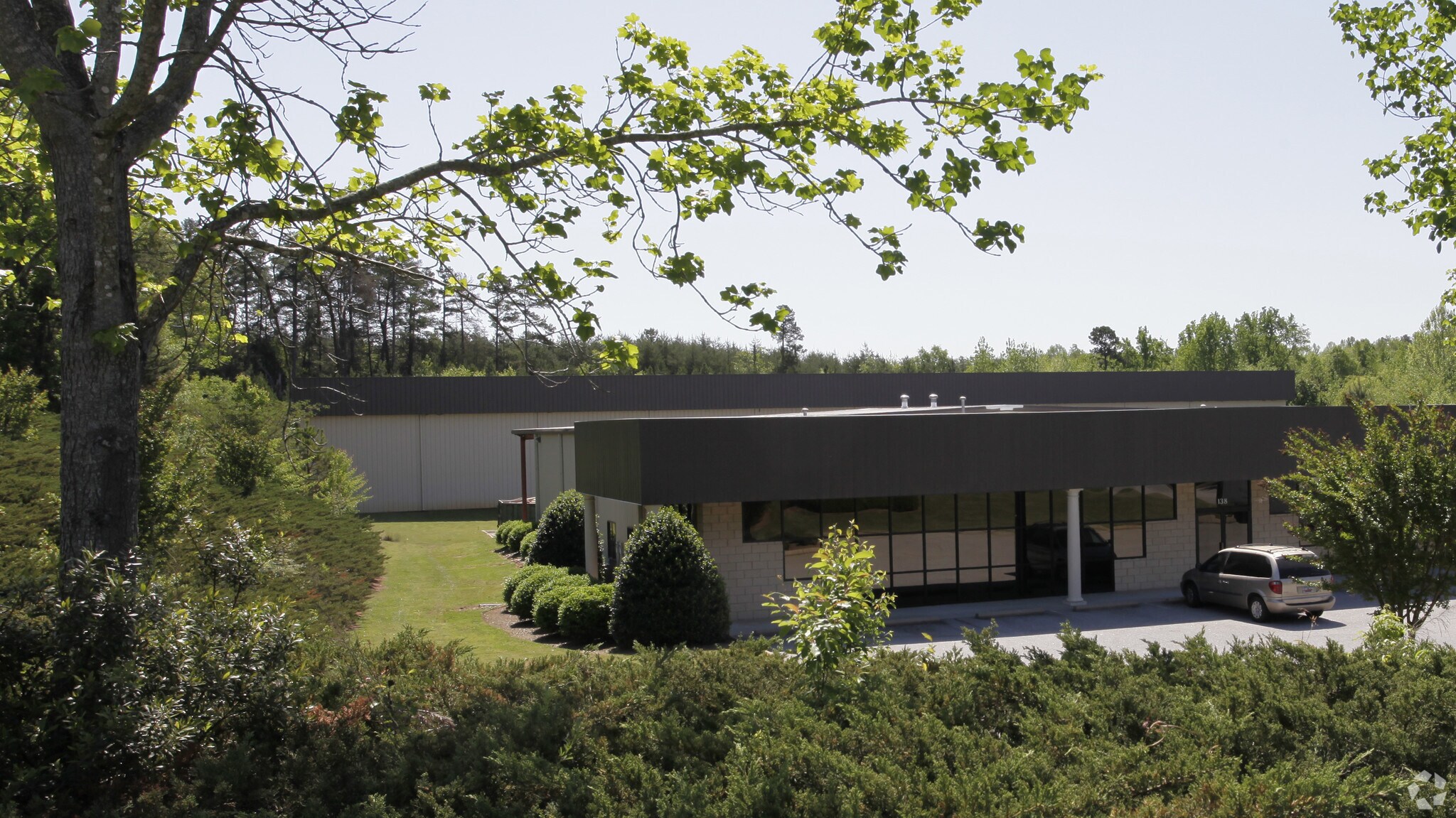 136 Commerce Ctr, Greenville, SC for Rent