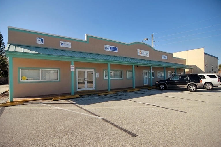 105-111 Cleveland Ave, Cocoa Beach, FL for Sale