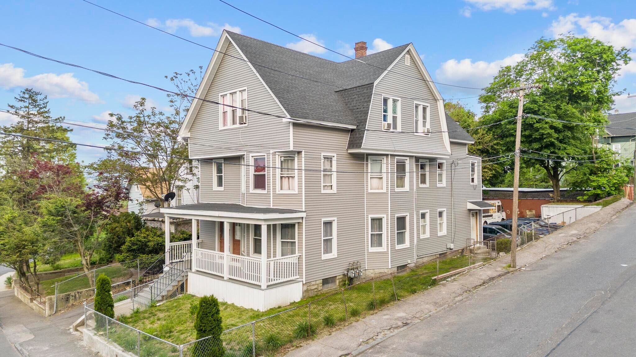 165 Walnut St Waterbury, CT 06704 MultiFamily Property for Sale on