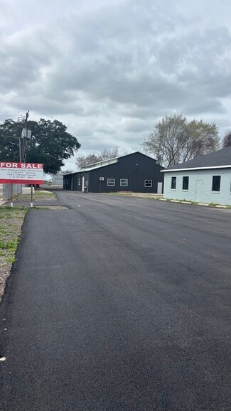 Houston, TX Light Distribution - 11980 Alief Clodine Rd