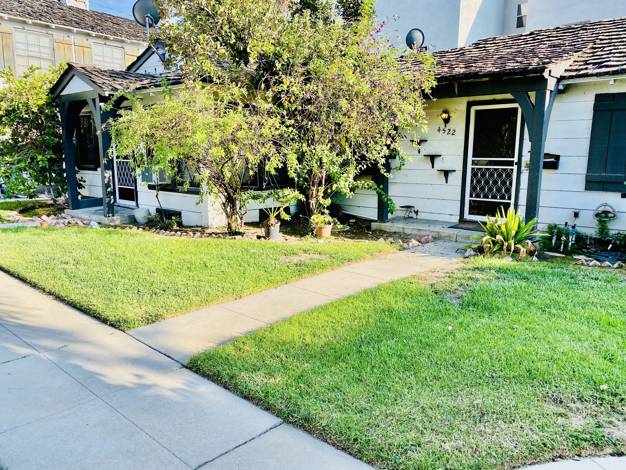 4522 Laurel Canyon Blvd, Valley Village, CA for Sale