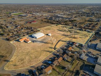 Moore, OK Commercial - 408 Century Dr