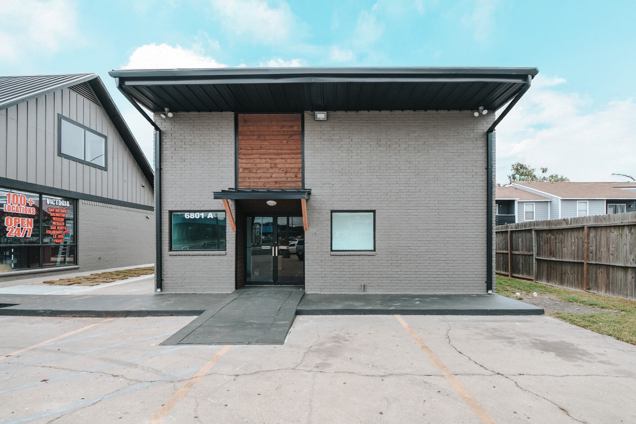 6801 N Navarro St, Victoria, TX for Rent