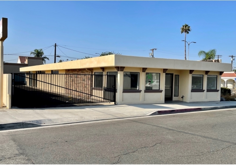 3912 Merrill Ave, Riverside, CA for Sale