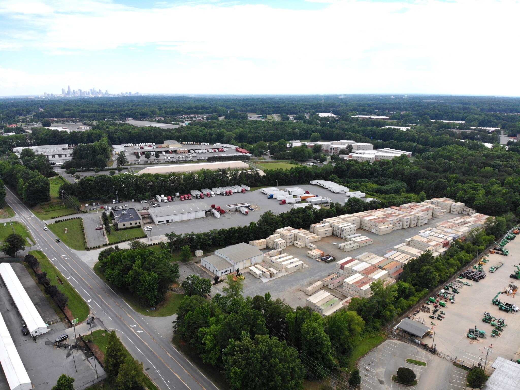 7121 Statesville Rd, Charlotte, NC for Rent