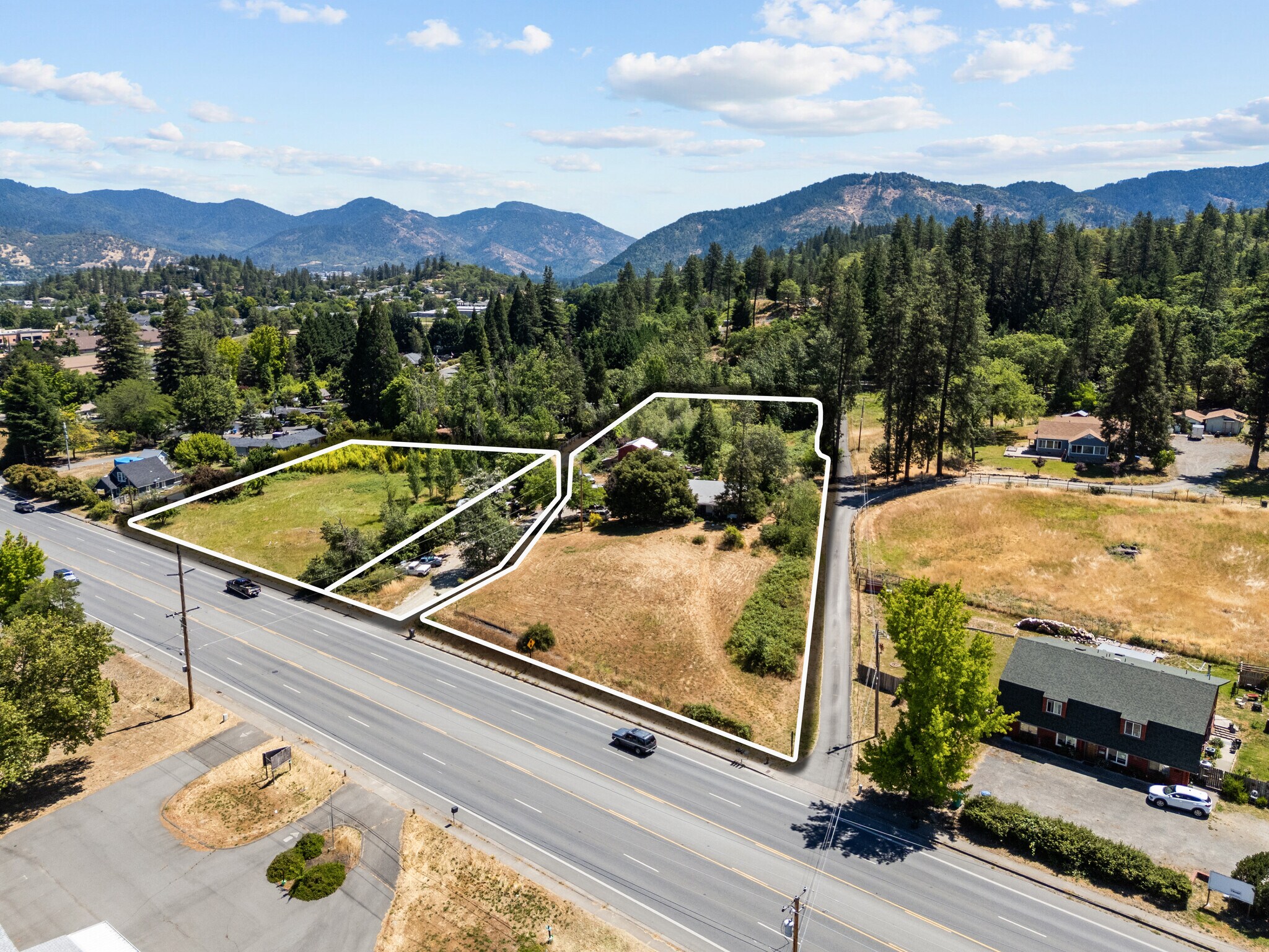2119 Williams Hwy, Grants Pass, OR for Sale