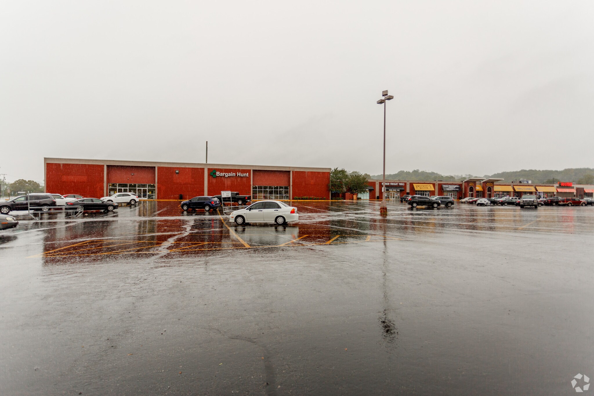 668 N Riverside Dr, Clarksville, TN for Rent