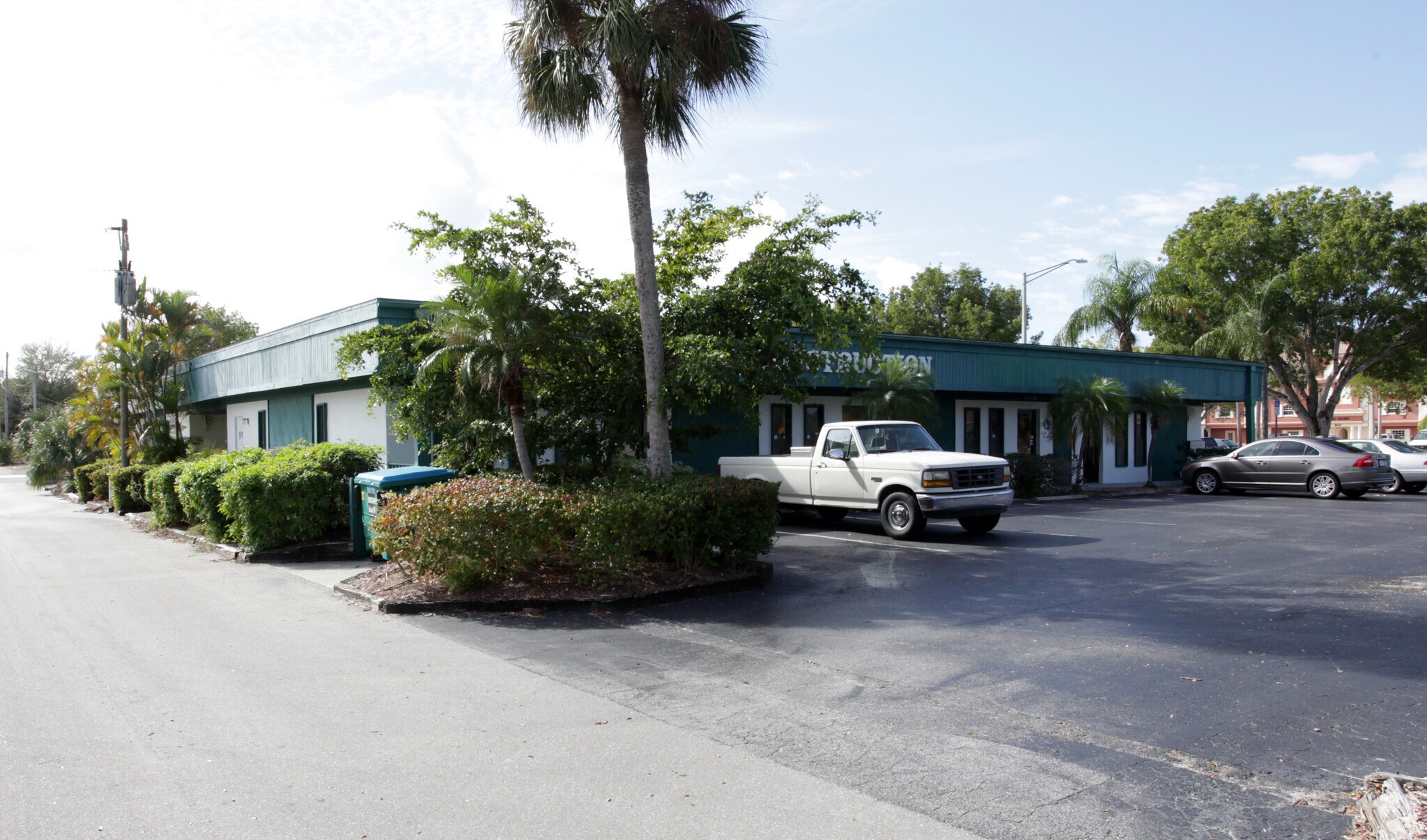 4637 Vincennes Blvd Cape Coral, FL 33904 Office Property for Lease on